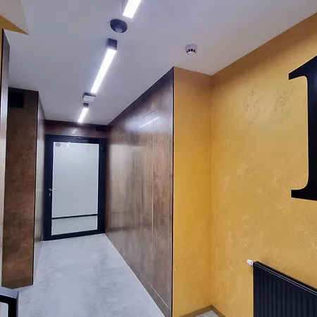 No 7 Terrace Краков